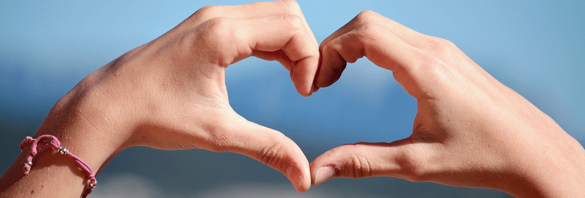 How to Make a Natural Moisturising Hand Sanitiser