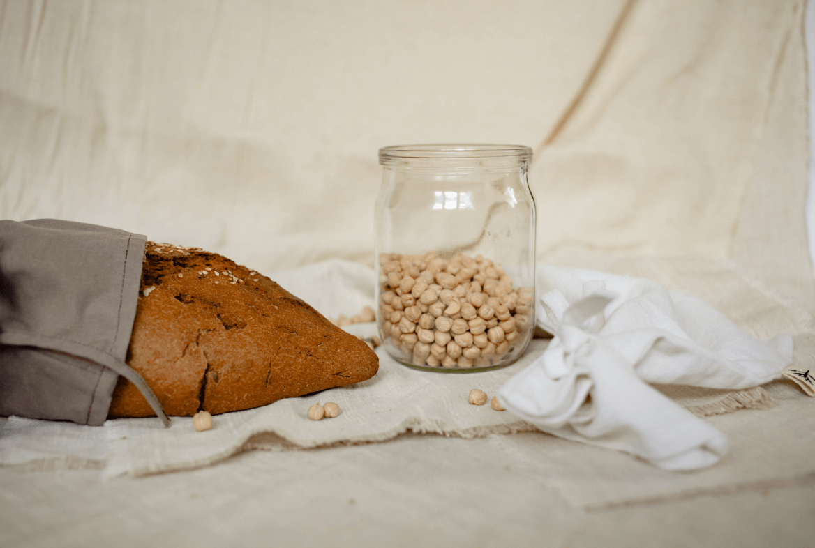 10 Amazing Cleaning Uses for Rubbing Alcohol (1)